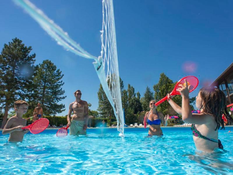 Camping Officiel Siblu Les Rives De Condrieu Buitenkant foto